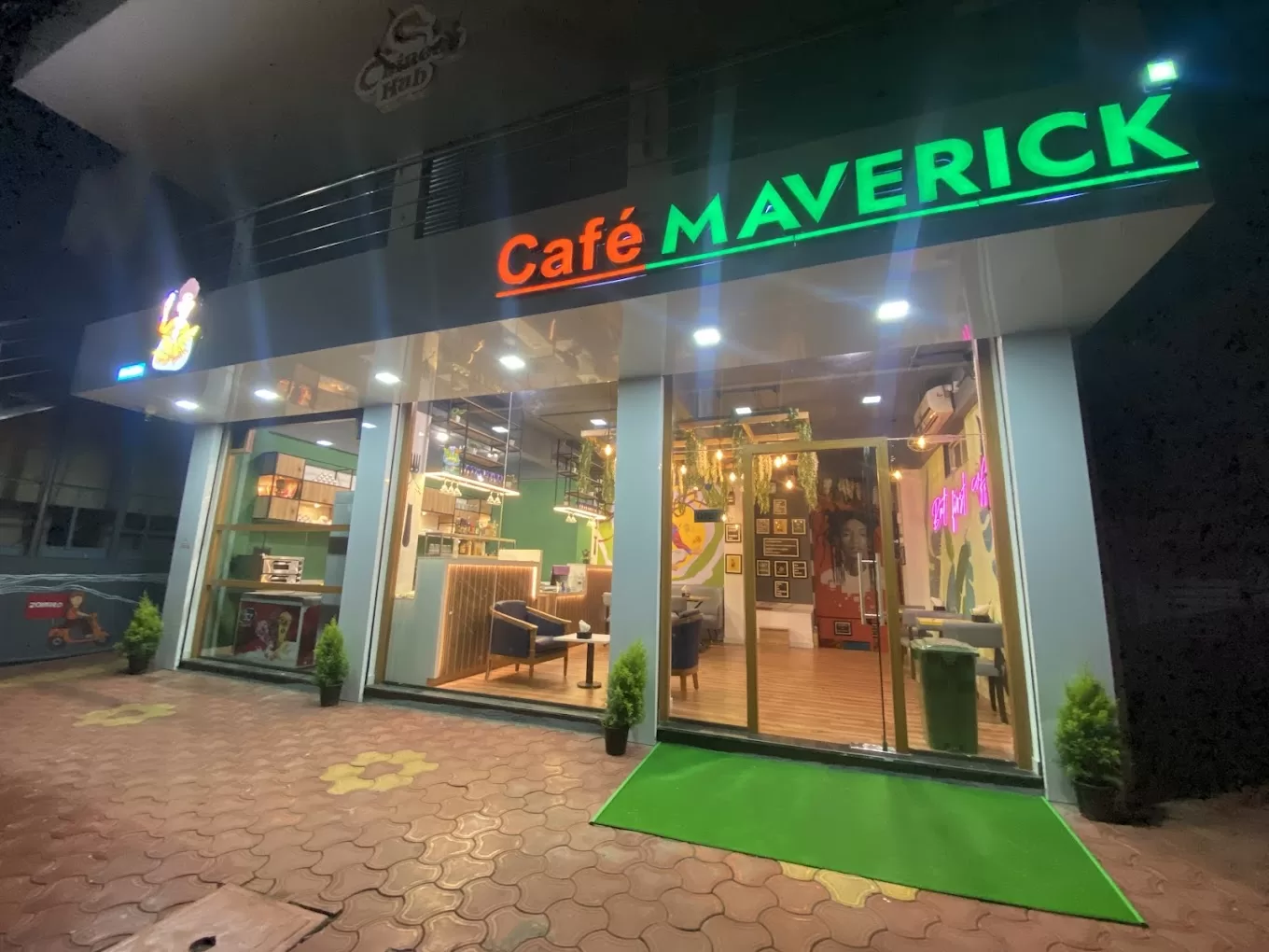 Cafe Maverick