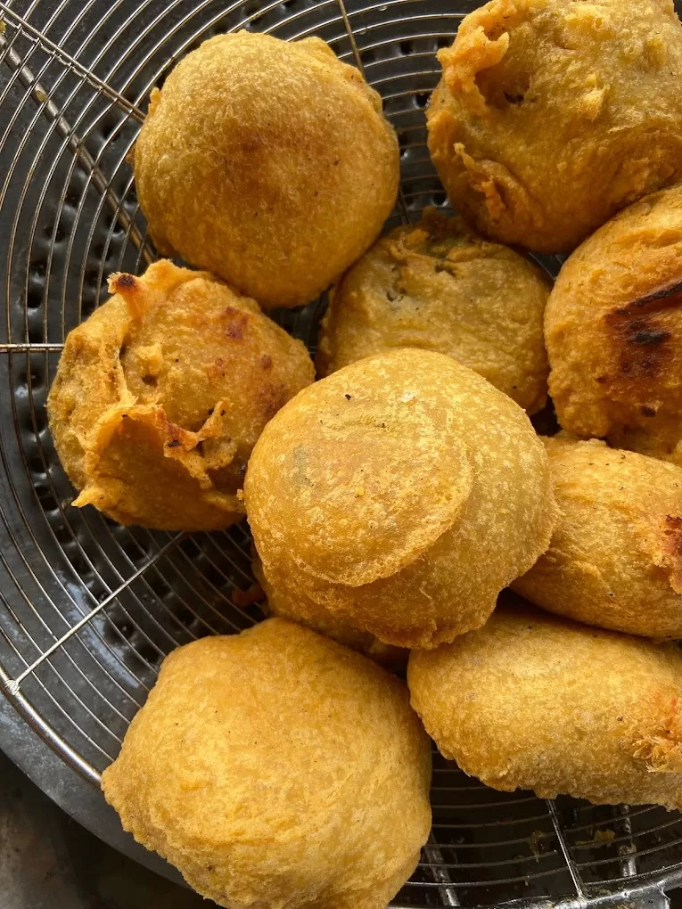 Swagat Vada Pav And Snacks centre