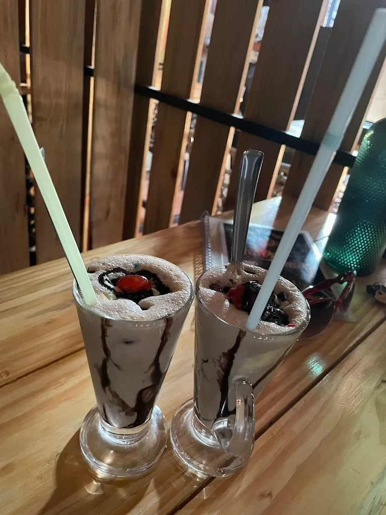 CB Cafe’ Chocolate Biclate